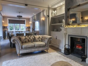 Cottage | Living area - Ten Gables (Driffield)