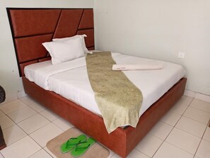 Standard Double Room | Free WiFi
