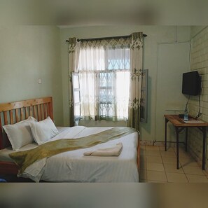 Standard Double Room | Free WiFi