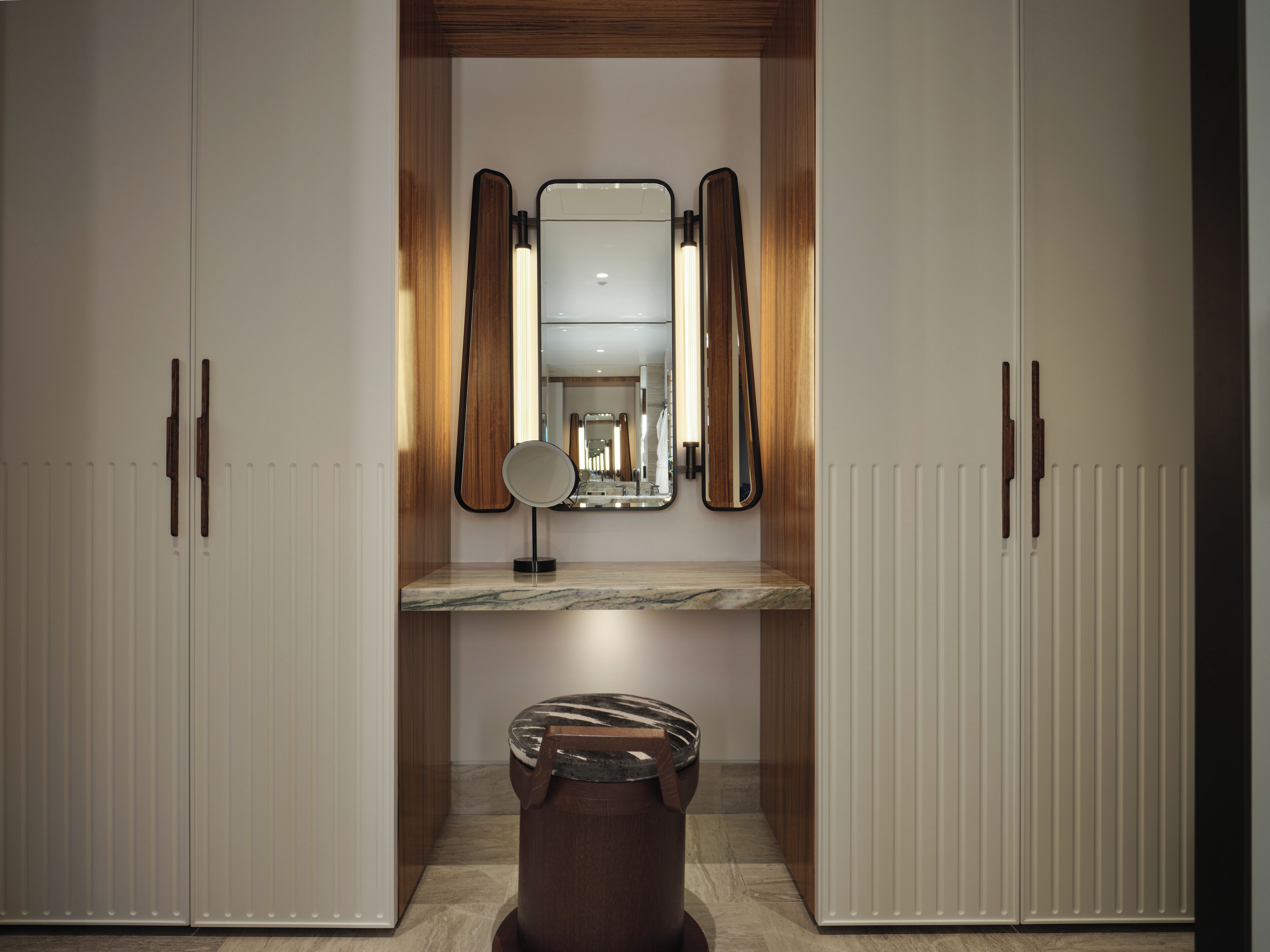 Family Room, 1 King Bed, Connecting Rooms | Hypo-allergenic bedding, minibar, in-room safe, laptop workspace