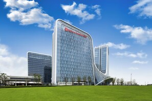 Exterior - Hilton Garden Inn Zhengzhou Airport Aerotropolis (Zhengzhou)