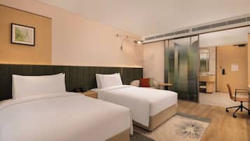 Habitación, 2 camas individuales | Insonorización y tabla de planchar con plancha