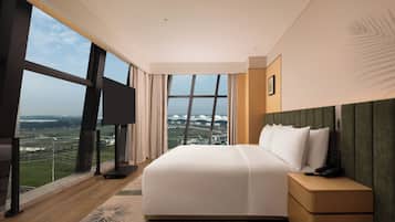 Down duvets, memory-foam beds, free minibar items, in-room safe