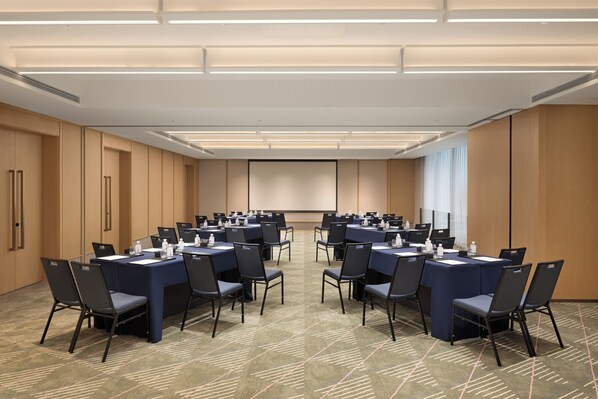 Business center - Hilton Garden Inn Zhengzhou Airport Aerotropolis (Zhengzhou)