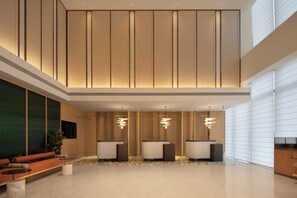 Reception - Hilton Garden Inn Zhengzhou Airport Aerotropolis (Zhengzhou)