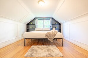 5 habitaciones, tabla de planchar con plancha, wifi y ropa de cama 