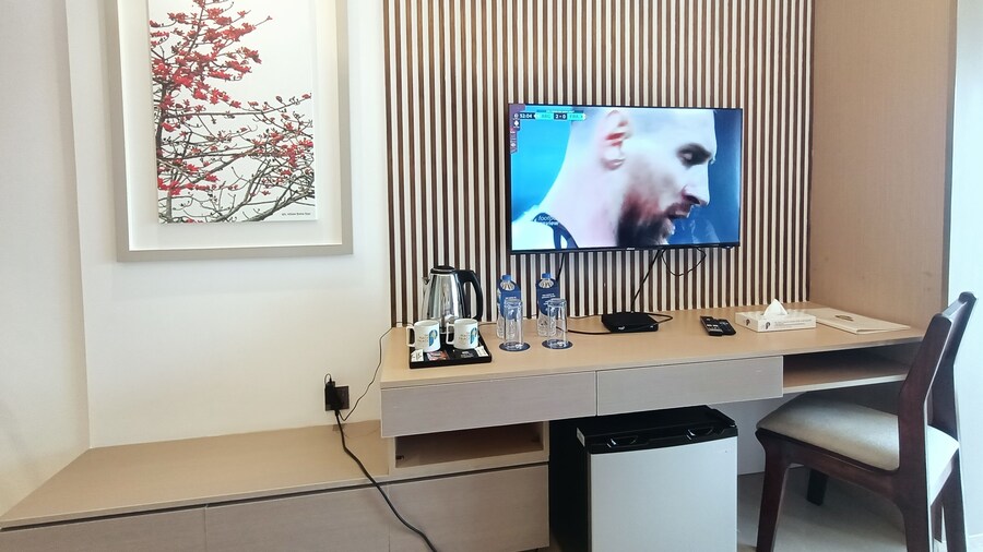 The Peace Palace Luxury Hotel