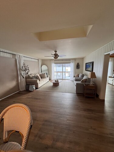 Charming 3-bedroom cottage in welcoming Florence with AC