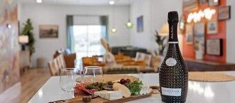 Cozy 3BR Southside with Games