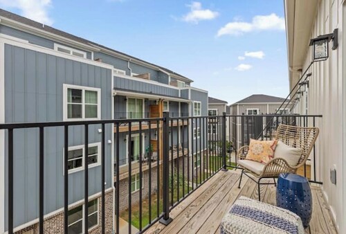 3BR Southside  Pets  Game Room