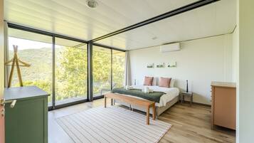 2 chambres, fer et planche Ă repasser, Wi-Fi gratuit, draps fournis