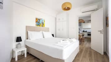 Iron/ironing board, free WiFi