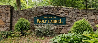 Ski/Hike/Views/Pool/Basket & Pickleball/Pool Table