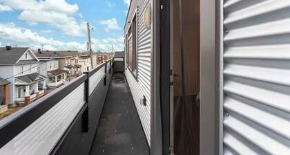 Posh 2BD *Free Parking* | Little Italy