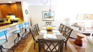 Condo, Berbilang Katil, Patio, Pool View (Ocean Reef 306) | Tempat makan