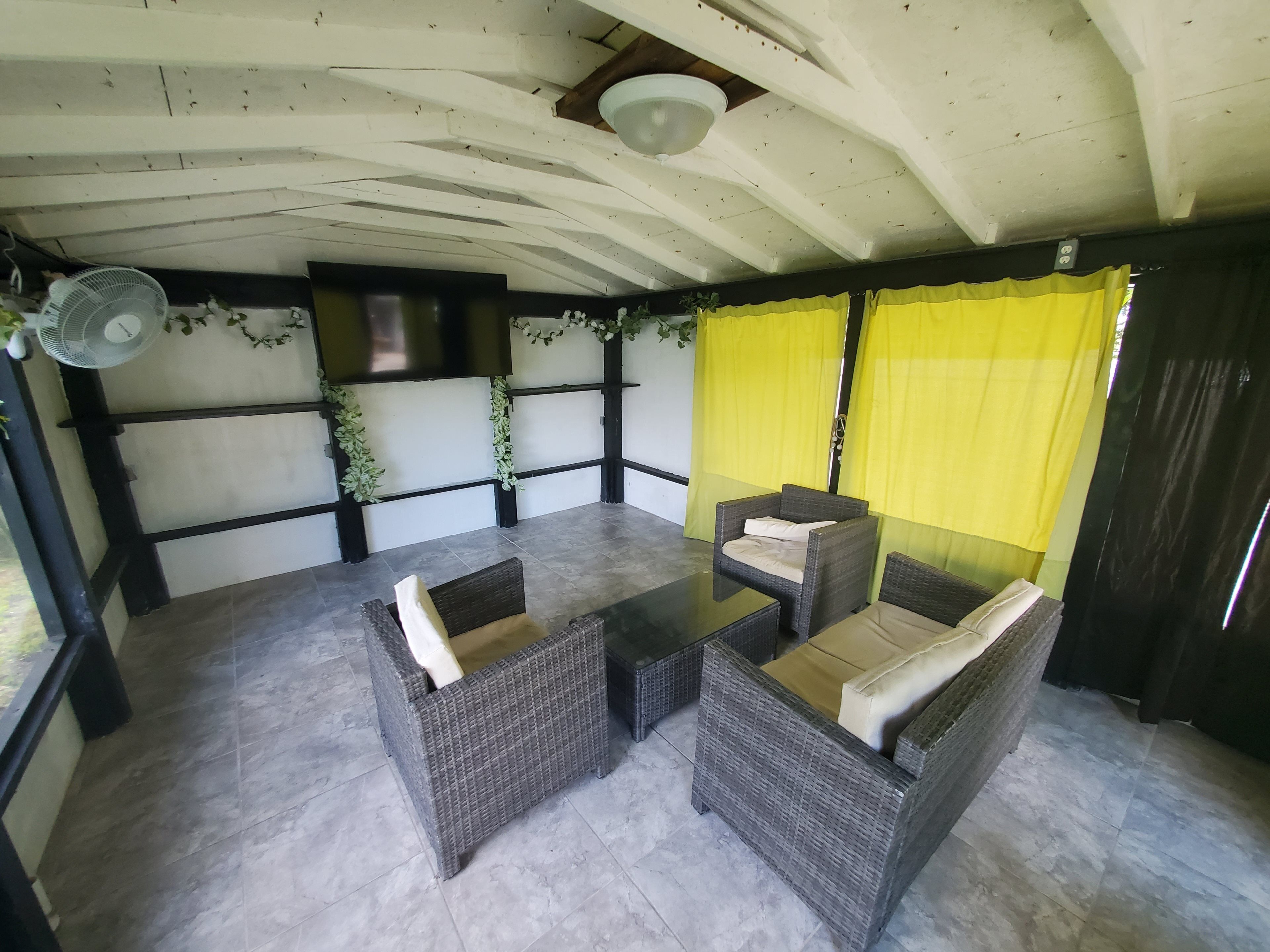 獨棟房屋, 多張床, 庭院, 花園景觀 (Palm Paradise) | 起居區