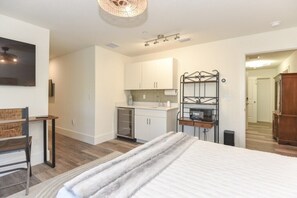 House, Multiple Beds, Balcony, Garden View (Unit 12)