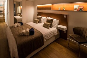 4 Schlafzimmer, Bügeleisen/Bügelbrett, kostenloses WLAN, Bettwäsche