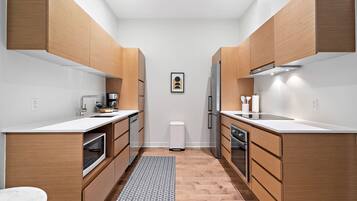 Leilighet – classic, 1 soverom | Eget kjøkken | Kjøleskap, mikrobølgeovn, ovn og kokeplater