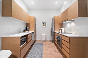 Leilighet – classic, 1 soverom | Eget kjøkken | Kjøleskap, mikrobølgeovn, ovn og kokeplater