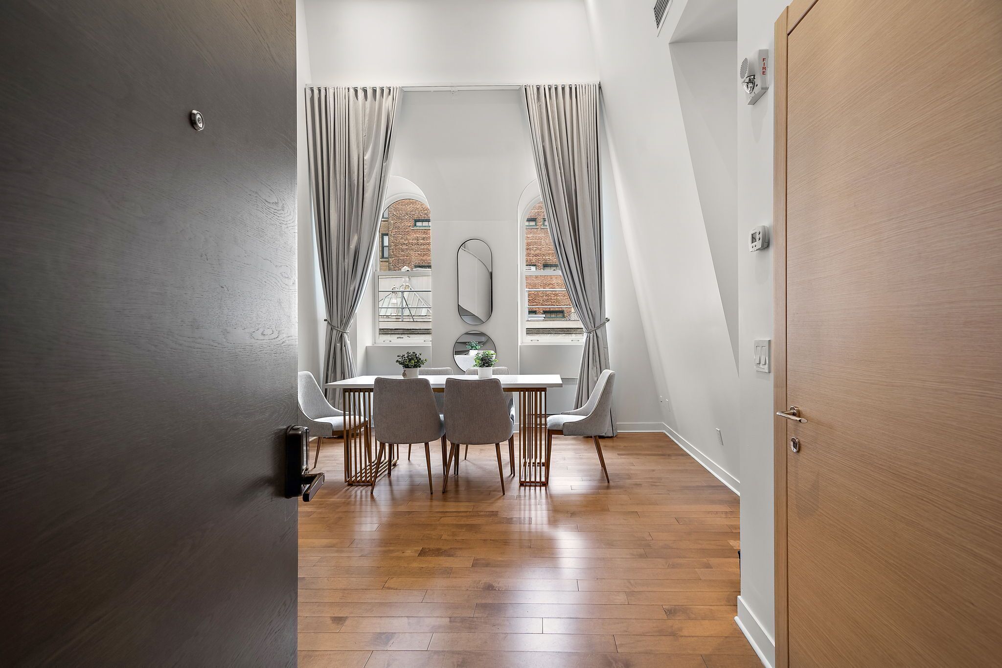 Superior Apartment, 3 Bedrooms | In-room dining