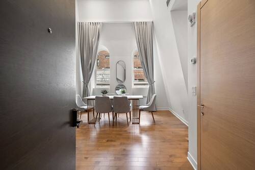 Superior Apartment, 3 Bedrooms | In-room dining