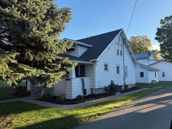 المنشأة من الخارج