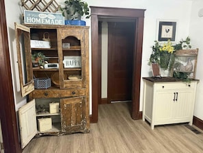 المنشأة من الداخل