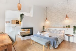 1 غرفة نوم ومكواة/لوح كي وواي فاي وملاءات أسرّة