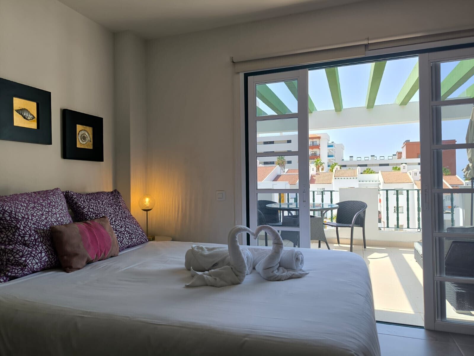 1 slaapkamer, een strijkplank/strijkijzer, wifi, beddengoed