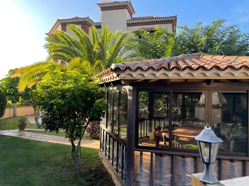 Beautiful House with Private Garden
