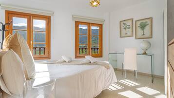 2 quartos, ferros/tábuas de passar roupa, Wi-Fi, roupa de cama