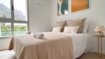 2 slaapkamers, een strijkplank/strijkijzer, wifi, beddengoed