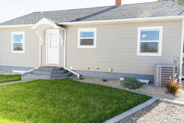 المنشأة من الخارج