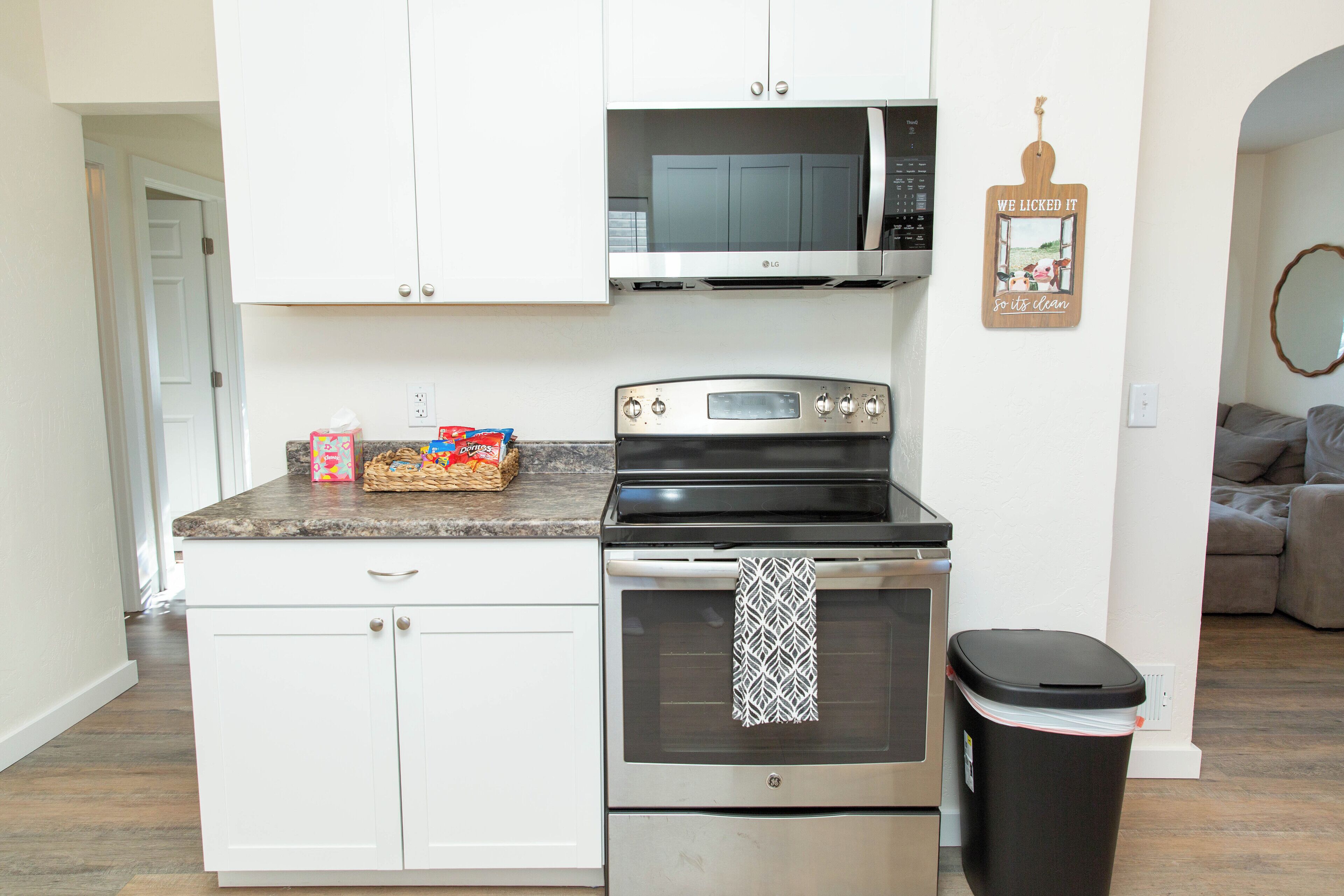 Microwave, oven, stovetop, dishwasher