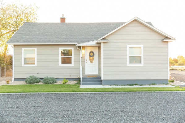 Exterior detail - The Suite Potato has plenty of beds for the whole family (Twin Falls)