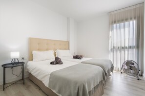 3 Schlafzimmer, Bügeleisen/Bügelbrett, WLAN, Bettwäsche