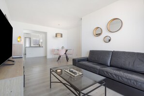 Luokittelematon kuva, 4 kautta 30, painike