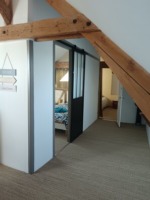 3 chambres, fer et planche Ă repasser, Wi-Fi, literie fournie