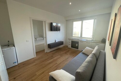 Flora: 1 Bedroom Apartment 1