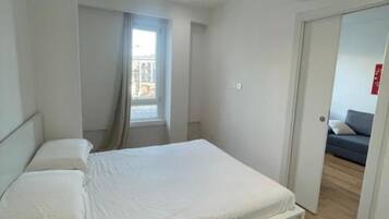 2 chambres, fer et planche Ă repasser, accĂšs Internet, draps fournis