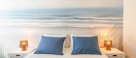 2 bedrooms, iron/ironing board, Internet, bed sheets