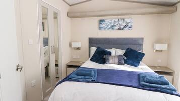 2 bedrooms, free WiFi, individually decorated, individually furnished