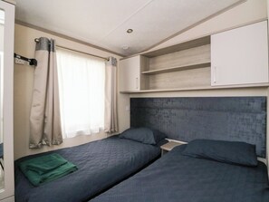 2 bedrooms, individually decorated, individually furnished, free WiFi - Altair Lodge (Crieff)