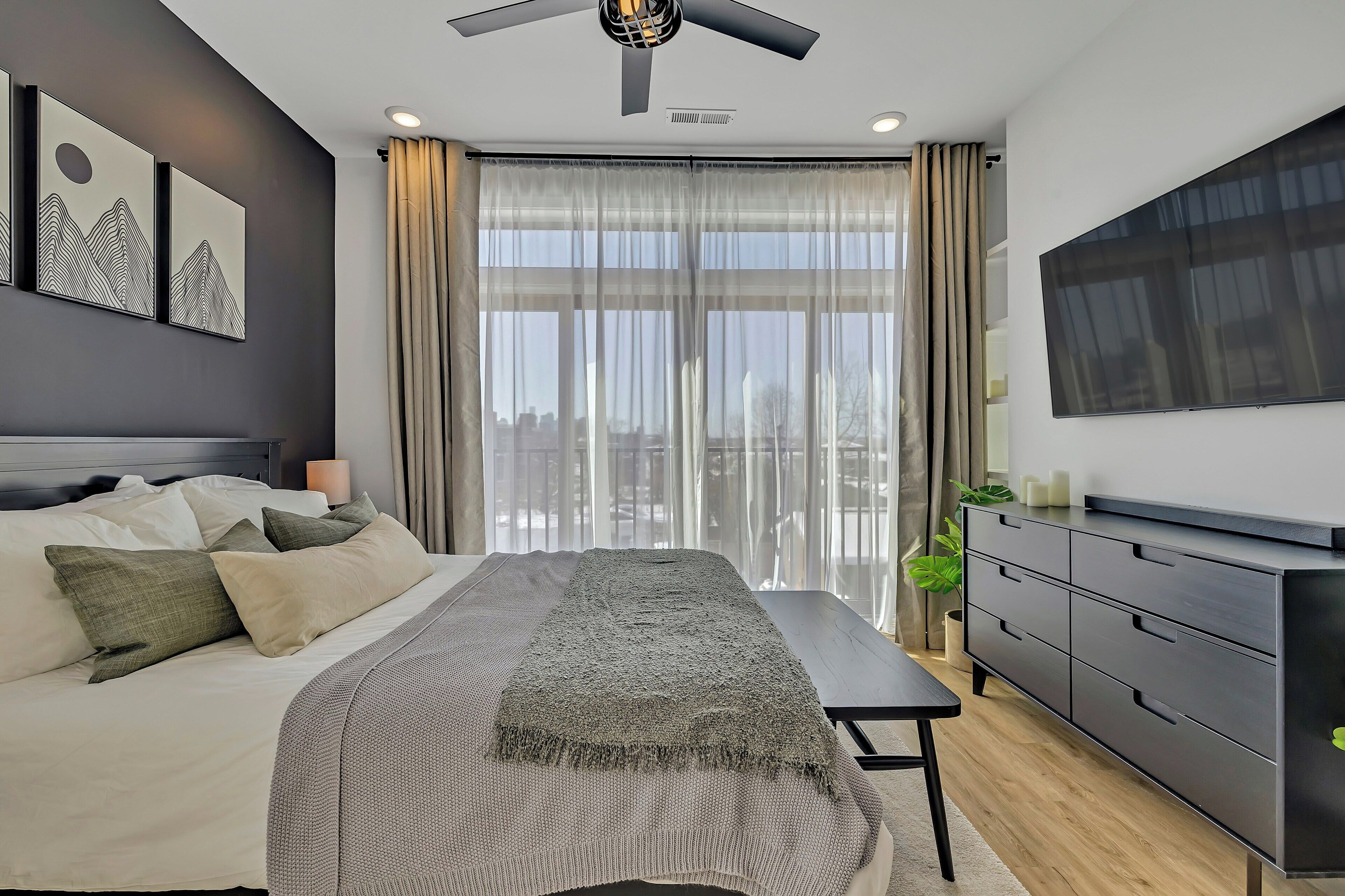 2 bedrooms, iron/ironing board, WiFi, bed sheets