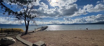 1+ bedroom bungalow in Kings Beach with a fully fenced in yard.