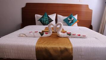 Kamar Double Deluks, pemandangan kebun | Wi-Fi gratis dan seprai linen