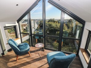 Interior - 11 Brython Place (Tenby)