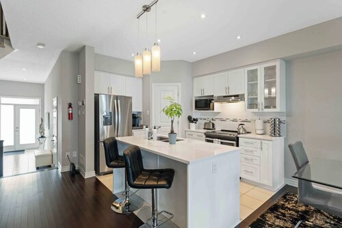 Pleasant and Quaint 4BED|Orleans