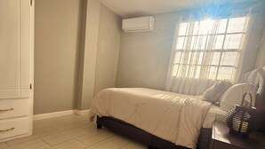 2 bedrooms, iron/ironing board, WiFi (free), bed sheets